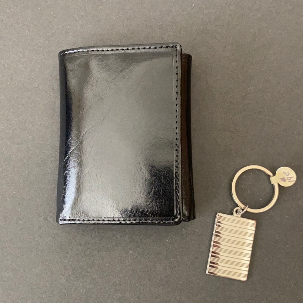 Wallet and keychain set